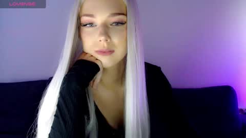 Snapshot of pervyblonde chatting on January 2025 06:53:02 AM Isabella online show from January 2025 06:53:02 AM