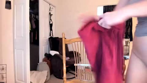 Snapshot of pessimistically_optimistic chatting on January 2025 12:50:02 PM Kelly online show from January 2025 12:50:02 PM