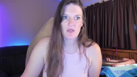 Snapshot of pessimistically_optimistic chatting on September 2025 11:59:01 AM Kelly online show from September 2025 11:59:01 AM