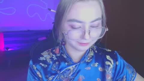 petalkiss online show from October 2025 08:07:02 PM