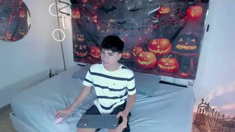 Peter online show from October 2025 11:57:02 PM