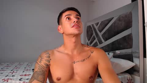 Peter           instagram   Jairquiroga  online show from February 2025 03:52:01 AM