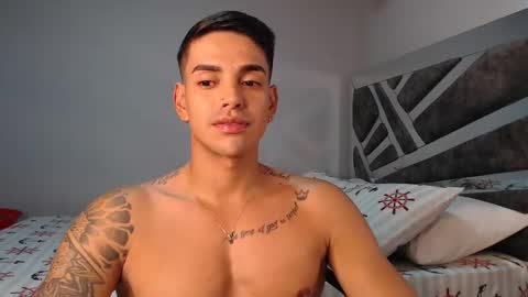 Peter           instagram   Jairquiroga  online show from February 2025 09:39:01 PM