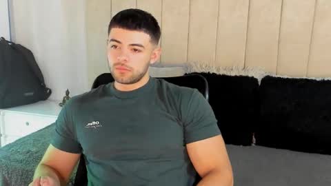 Snapshot of peter_jackson1 chatting on December 2024 08:51:02 PM peter jackson1 online show from December 2024 08:51:02 PM