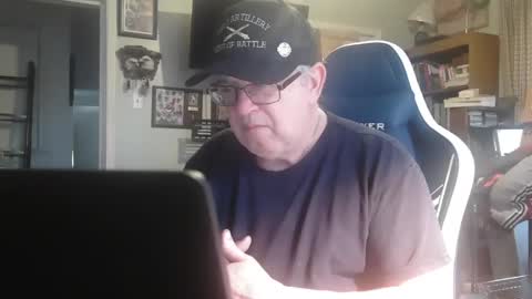Snapshot of peterinohio57 chatting on December 2024 07:22:01 PM peterinohio57 online show from December 2024 07:22:01 PM
