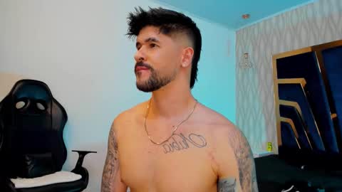 Snapshot of petesevans_1 chatting on October 2025 11:39:02 PM PETES EVANS new account online show from October 2025 11:39:02 PM