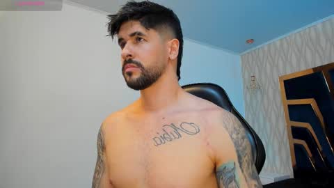 Snapshot of petesevans_1 chatting on November 2025 12:24:01 AM PETES EVANS new account online show from November 2025 12:24:01 AM