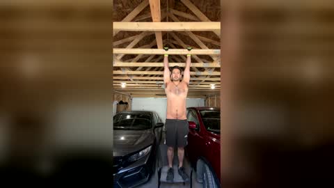 peteypete204 online show from May 2026 01:49:02 PM