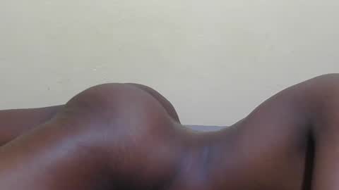 Snapshot of petite_bunni chatting on July 2026 05:15:02 PM petite_bunni online show from July 2026 05:15:02 PM