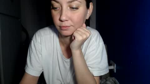 Snapshot of petite_danielle chatting on July 2026 02:50:01 AM petite_danielle online show from July 2026 02:50:01 AM