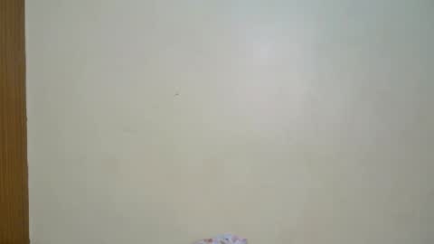 Snapshot of petite_desiree chatting on October 2025 09:59:01 PM Desiree online show from October 2025 09:59:01 PM