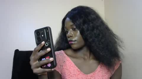 Snapshot of petite_lavi2 chatting on February 2025 07:30:02 PM petite_lavi2 online show from February 2025 07:30:02 PM