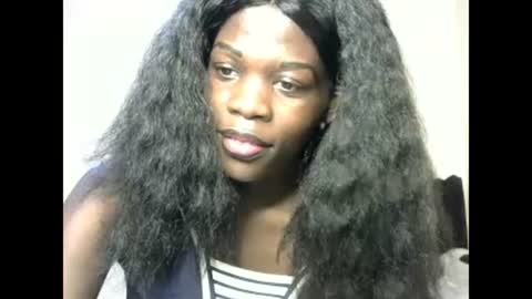 Snapshot of petite_lavi2 chatting on February 2025 12:19:02 AM petite_lavi2 online show from February 2025 12:19:02 AM