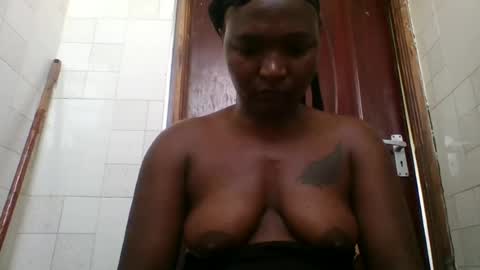 petite_shan online show from July 2026 05:04:02 AM