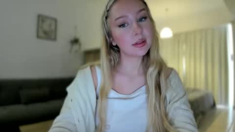 Ava online show from March 2026 01:44:01 PM