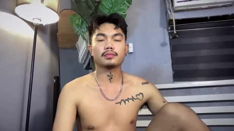 Snapshot of petiteasianx chatting on December 2025 11:50:01 AM Vrin online show from December 2025 11:50:01 AM