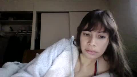 Snapshot of petitedoll30 chatting on December 2024 12:39:02 AM Petitedoll30 online show from December 2024 12:39:02 AM