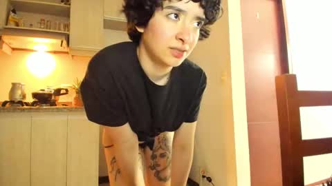 Snapshot of petitee_lunna chatting on March 2026 01:23:02 AM Lunna online show from March 2026 01:23:02 AM