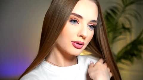 Snapshot of petitegonwiild chatting on November 2025 07:57:01 PM Petitegonwiild online show from November 2025 07:57:01 PM