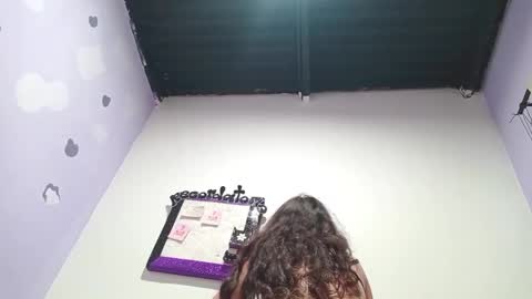 danna online show from December 2024 04:44:02 AM