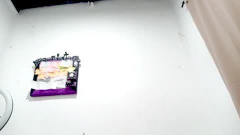 danna online show from October 2025 03:18:01 AM