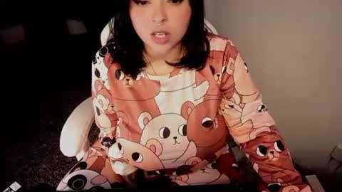 Snapshot of petitelilo1 chatting on January 2025 05:54:01 AM Lilo online show from January 2025 05:54:01 AM