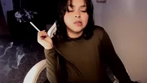 Snapshot of petitelilo1 chatting on February 2025 03:31:02 AM Lilo online show from February 2025 03:31:02 AM