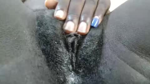 Snapshot of petiteme1 chatting on January 2025 07:58:02 PM petiteme1 online show from January 2025 07:58:02 PM