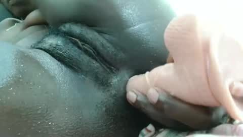 Snapshot of petiteme1 chatting on October 2025 07:52:01 PM petiteme1 online show from October 2025 07:52:01 PM