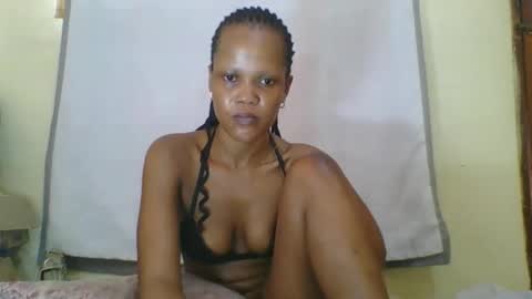 petitesmiley online show from September 2025 08:48:02 AM