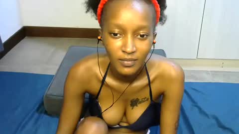 petitpearl online show from March 2025 09:11:02 PM