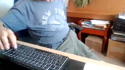 petitwilly online show from June 2026 07:58:01 AM