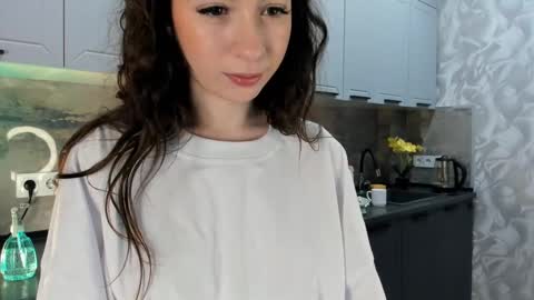 Emma online show from December 2024 04:13:02 PM