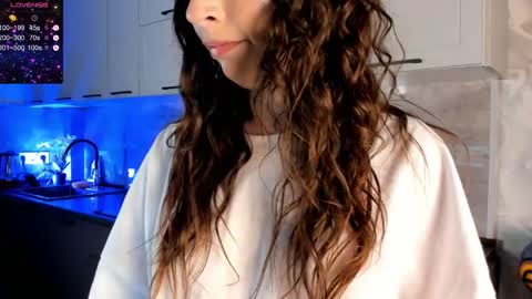 Emma online show from December 2024 02:08:02 PM