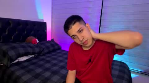 Peyton   online show from April 2026 01:12:01 AM