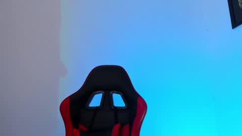 Snapshot of peytonbox chatting on October 2025 12:15:01 PM peytonbox online show from October 2025 12:15:01 PM