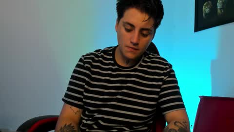 Snapshot of peytonbox chatting on October 2025 11:32:02 AM peytonbox online show from October 2025 11:32:02 AM