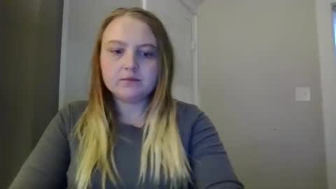Snapshot of phatassblond chatting on January 2025 09:51:02 PM PhatAssBlond online show from January 2025 09:51:02 PM