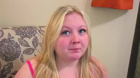 PhatAssBlond online show from April 2026 10:23:01 PM