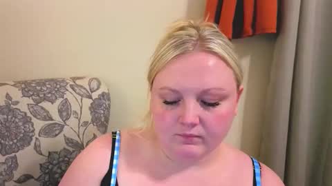 PhatAssBlond online show from April 2026 10:49:02 PM