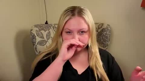PhatAssBlond online show from June 2026 05:31:02 AM