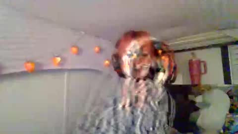 Snapshot of pheebs_cams chatting on December 2024 05:09:02 AM Pheebs online show from December 2024 05:09:02 AM