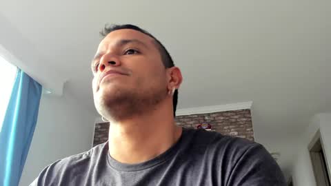 Snapshot of philipe_inzagui chatting on December 2024 07:00:01 PM Philipe online show from December 2024 07:00:01 PM