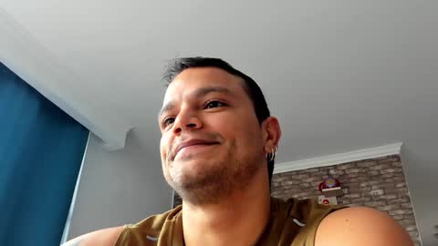 Snapshot of philipe_inzagui chatting on February 2025 06:10:01 PM Philipe online show from February 2025 06:10:01 PM
