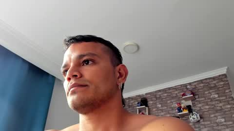Snapshot of philipe_inzagui chatting on March 2025 09:54:02 PM Philipe online show from March 2025 09:54:02 PM