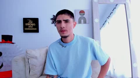 Snapshot of philiprich chatting on December 2024 02:50:01 PM philiprich online show from December 2024 02:50:01 PM