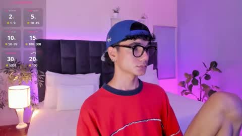 Phillip online show from November 2025 09:46:02 PM