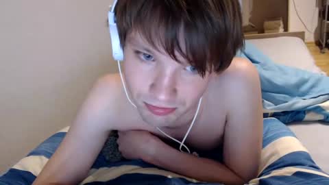phillip25y online show from June 2026 09:14:01 PM
