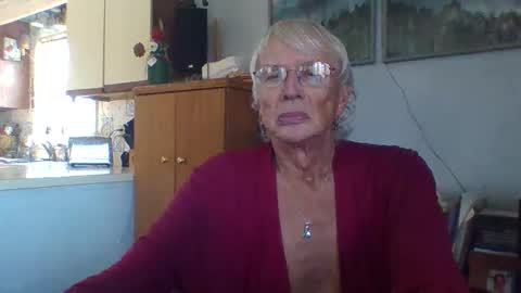 Snapshot of phillipa1023 chatting on November 2025 04:51:02 PM phillipa online show from November 2025 04:51:02 PM