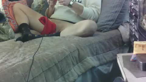 Snapshot of philliplease chatting on November 2025 05:36:02 PM Phillchill online show from November 2025 05:36:02 PM